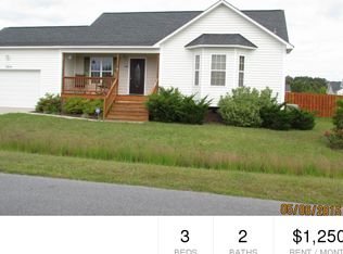 304 Pine Ridge Ln, Holly Ridge, NC 28445