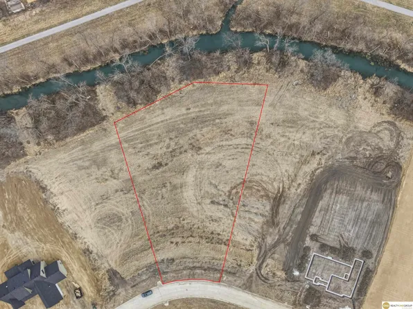 23762 Mary Jo Ln, Waterloo, NE 68069