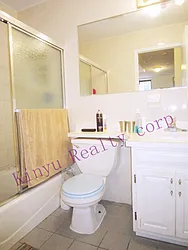 Rented by Kinyu Realty