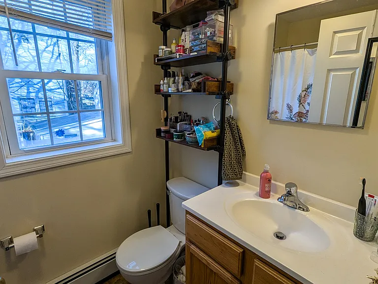 8 Kossuth St #202 — Photo 14