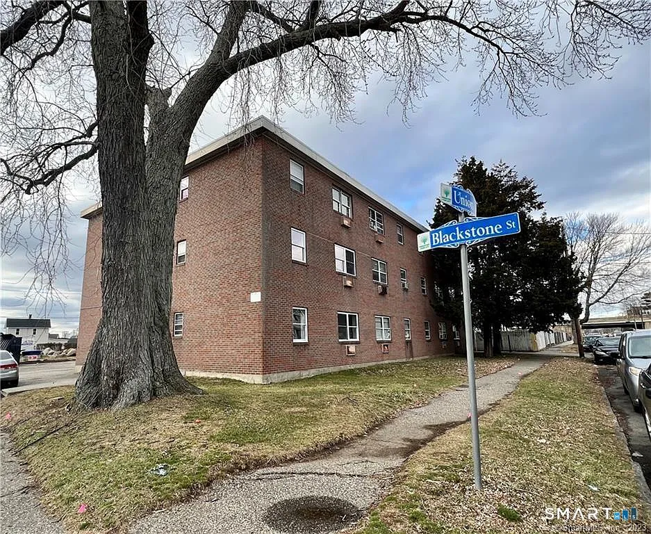 1 bed, 1.0 bath, 600 sqft, $1,375 — Photo 1