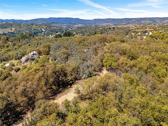 5th image of 6 El Prado Rd