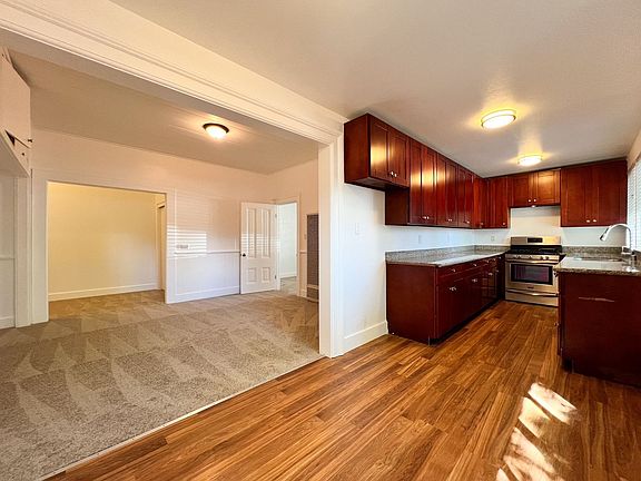 3rd image of 1404-1410 3rd St #D
