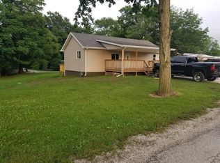 1313 Thomas Ave, Tilton, IL 61832