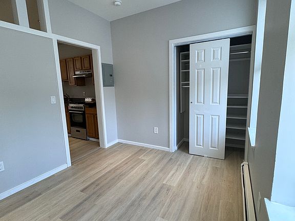 5th image of 317 29th St