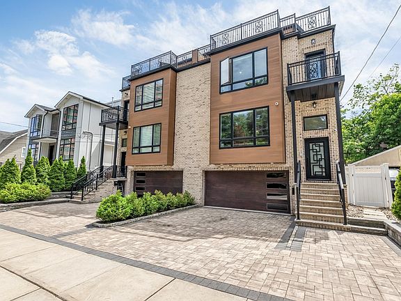 2nd image of 34 Lafayette Ave #34