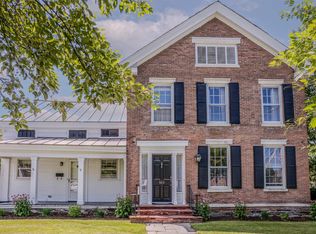 323 Main St, Poultney, VT 05764