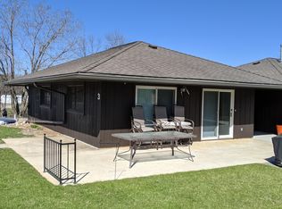 1650 Country Club Dr UNIT 3, Okoboji, IA 51355
