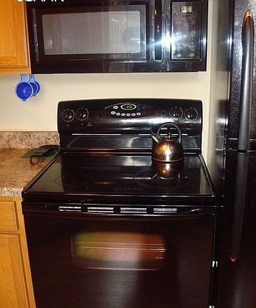 3rd image of 316 Grandview Ct