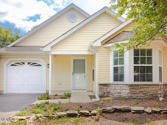 2nd image of 3 Winding River Road