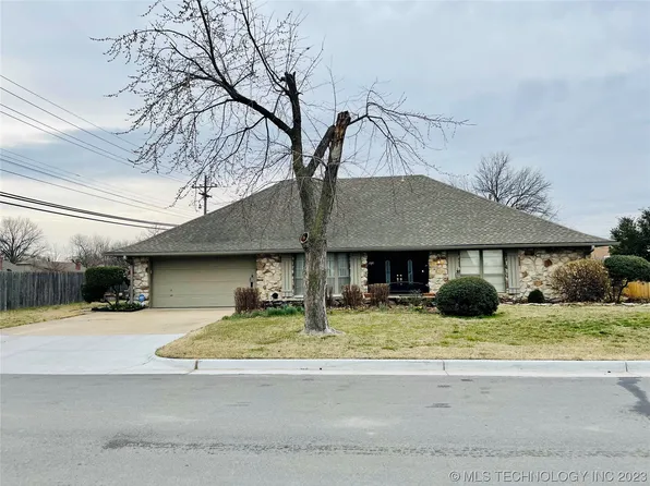 9456 E 39th St, Tulsa, OK 74145