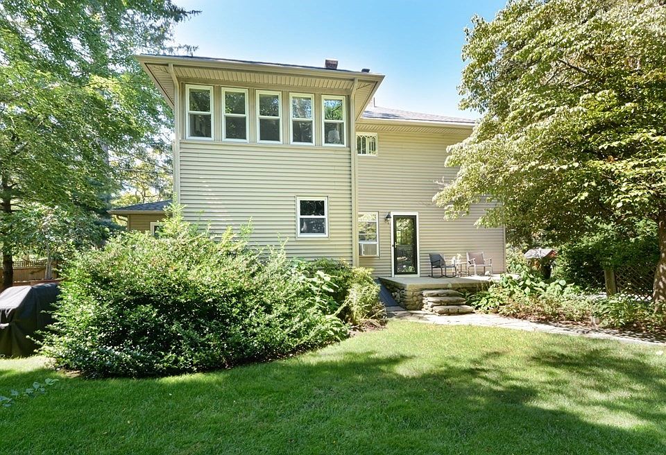 56 Holden St, Holden, MA 01520 Zillow