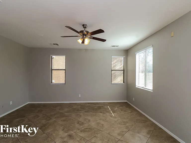 4027 W Valley View Dr — Photo 11