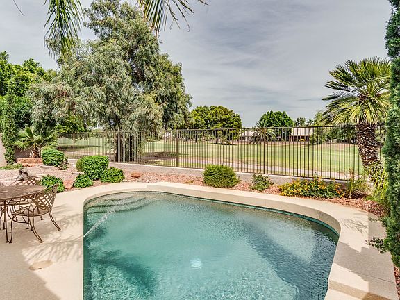 3rd image of 6101 W Irma Ln