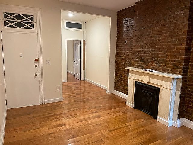 1st image of 417 W 44th St #1A