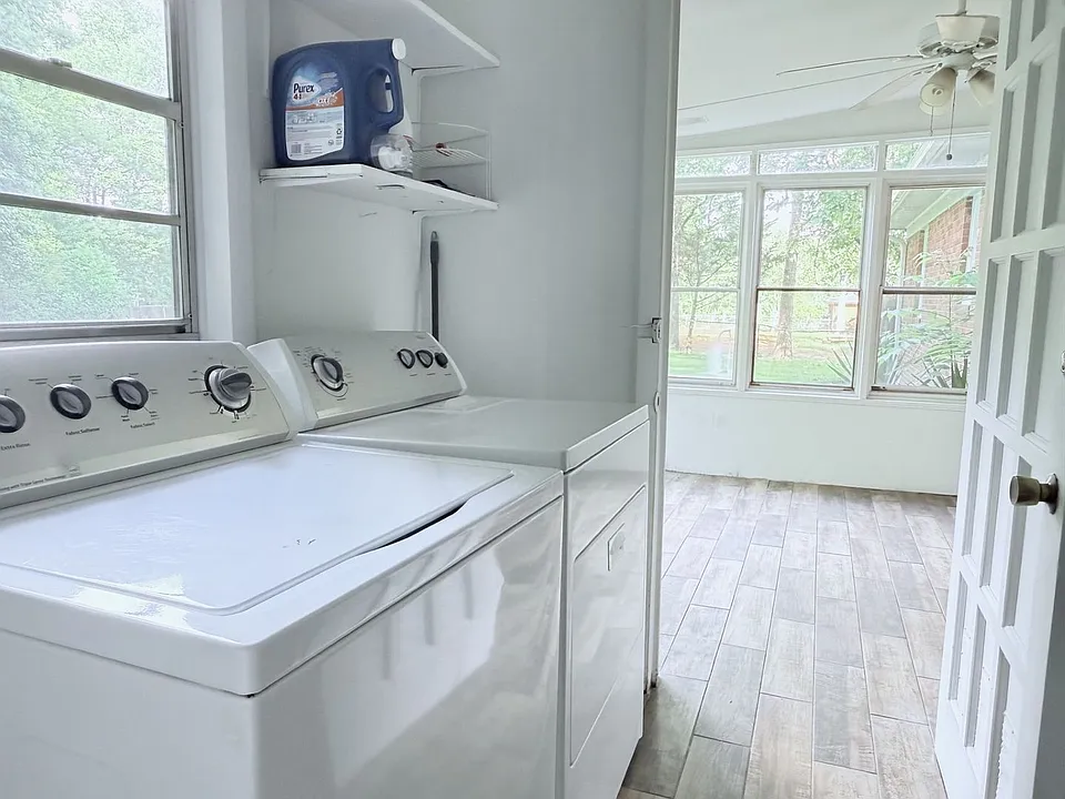 205 Venus Dr