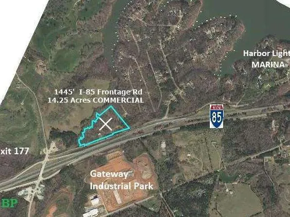271 Harbor Light Marina Rd, Lavonia, GA 30553
