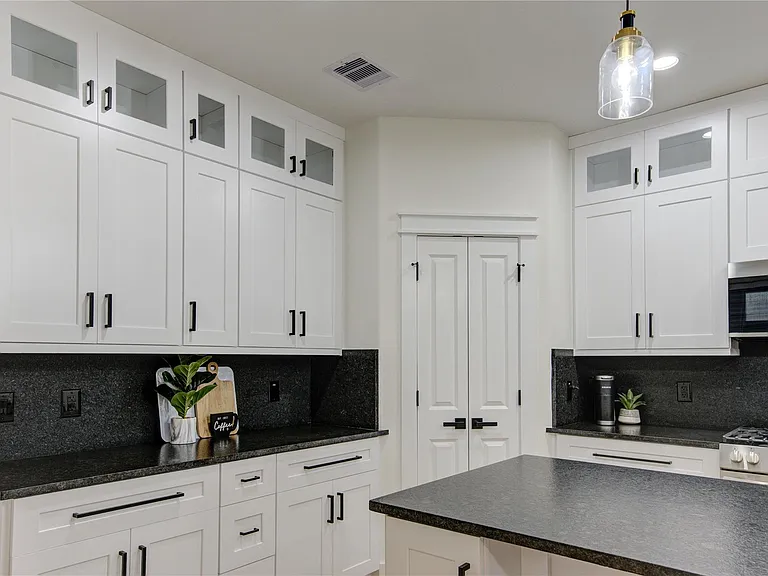 3406 Garapan St #A — Photo 7