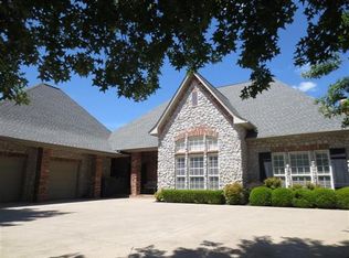 914 Oak Tree Loop, Ardmore, OK 73401