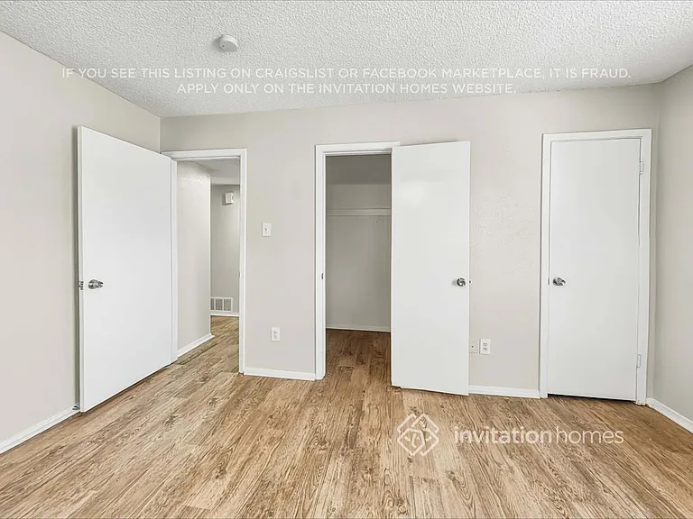 2609 Renwick Dr — Photo 10