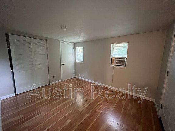 4th image of 7064 Mitchell Ave