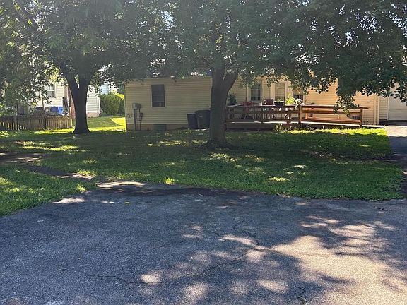 4th image of 311 Cherry St