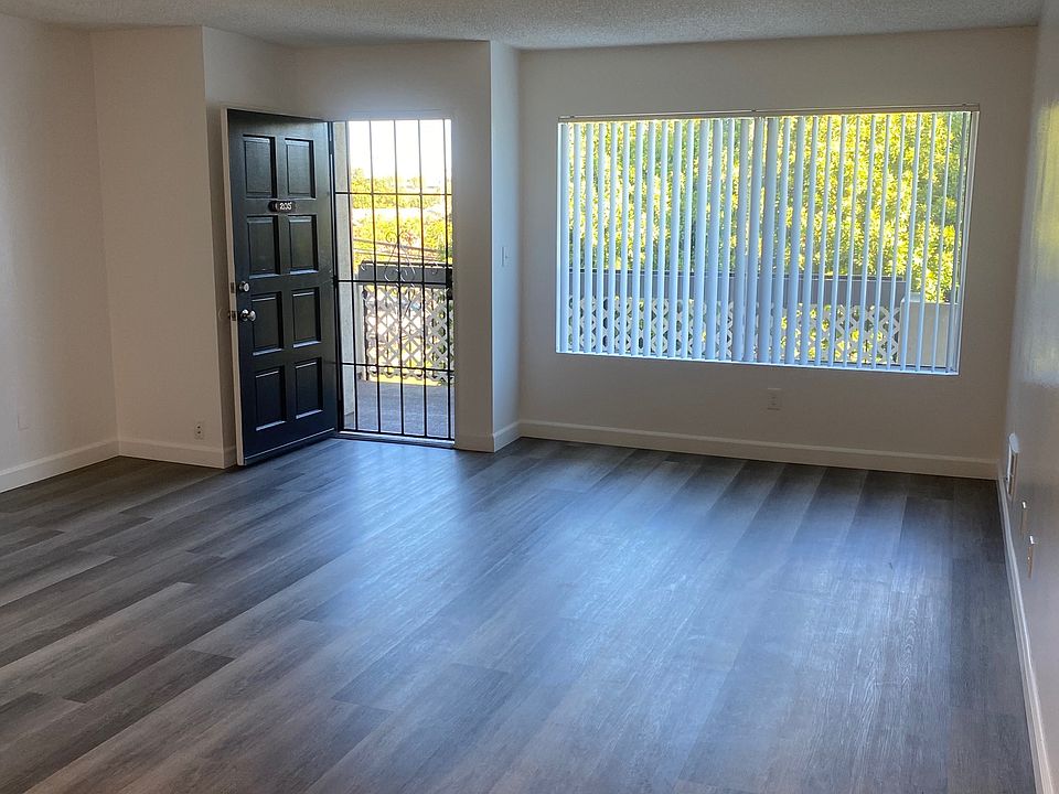 1st image of 3460 Garnet St APT 265