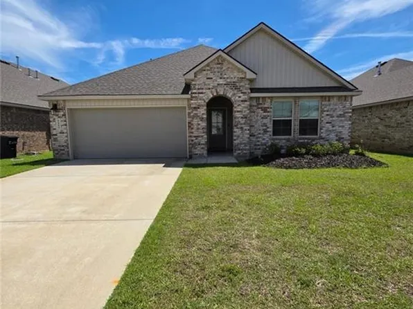 9084 Worthington Ct, Alexandria, LA 71303