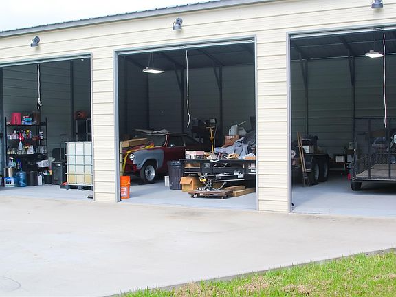 5th image of 14310 Henry Rd