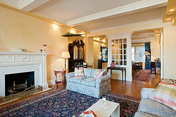 Sold by Avenue Real Estate | media 2