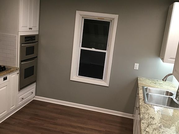 5th image of 3851 Superior Ave #2