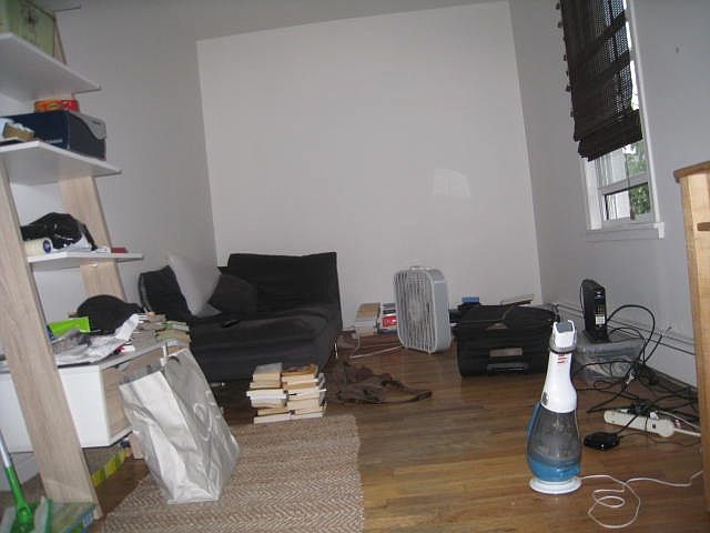 2nd image of 2133 41st St