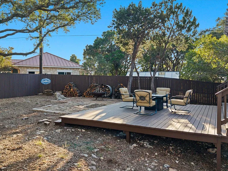 785 Lake Frst — Photo 38