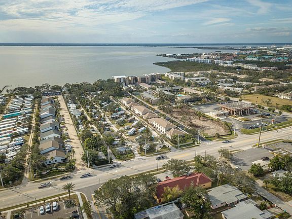 3rd image of 199 Tyler Ave