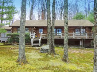 102 N Birch Ln, Greentown, PA 18426