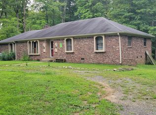 8403 Sweetwater Dr, Nineveh, IN 46164