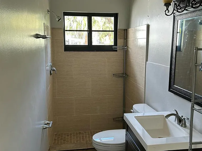 214 South Rd — Photo 10