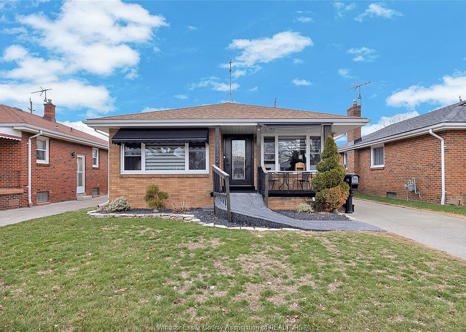 1st image of 1742 Chandler Rd