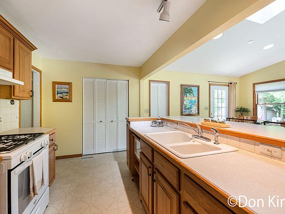 4th image of 3103 Amon Ave NE