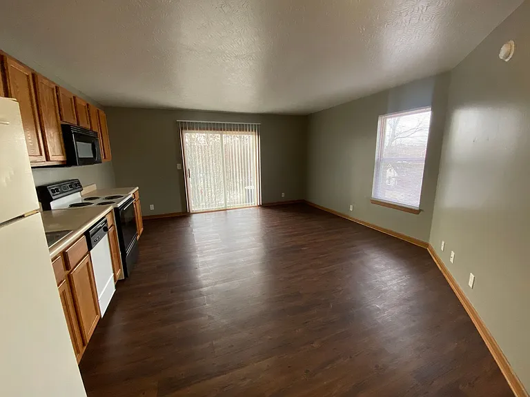 Greenbush Apartments — Photo 8