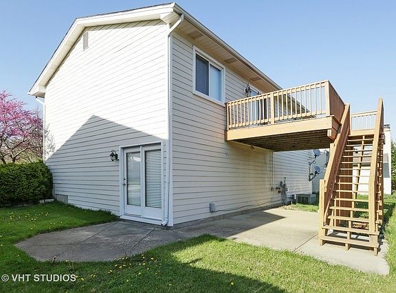 3rd image of 1335 Westbury Dr