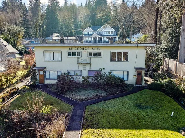 2217 Saint George St, Pt Moody, BC V3H 2G1