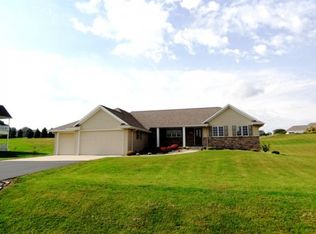3119 Hawks Landing Way, Green Bay, WI 54313
