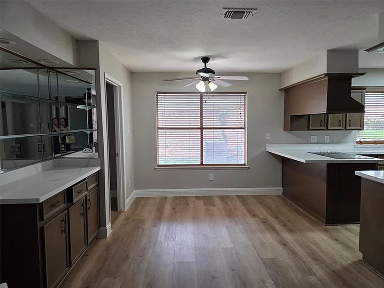 14718 Earlswood Dr — Photo 14