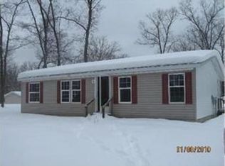 7402 S Forest Glen Rd, Rothbury, MI 49452