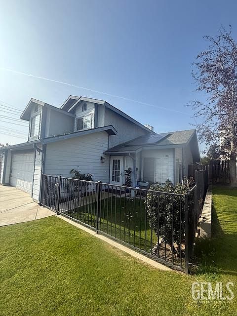 1st image of 2700 Sunview Dr