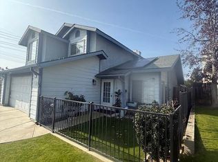 2700 Sunview Dr, Bakersfield, CA 93306