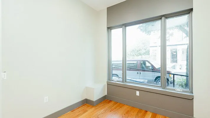 Rented by Nooklyn NYC LLC | media 25