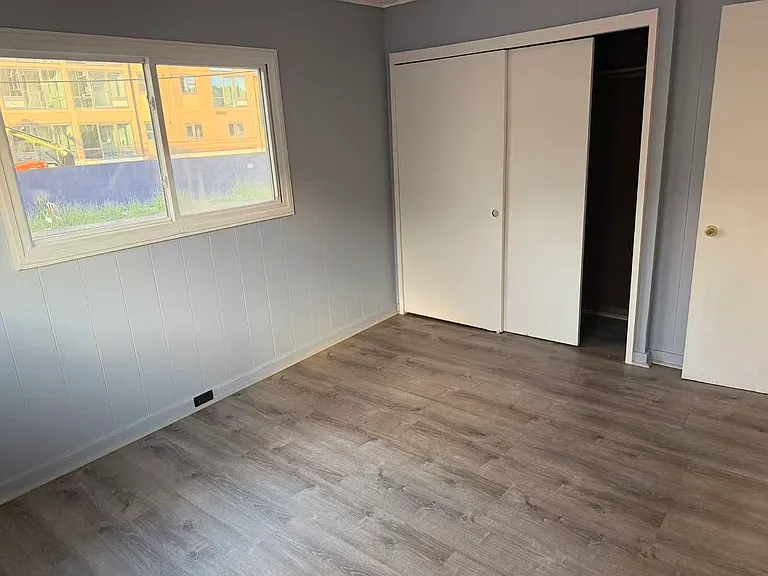 1035 N School St #1 — Photo 4