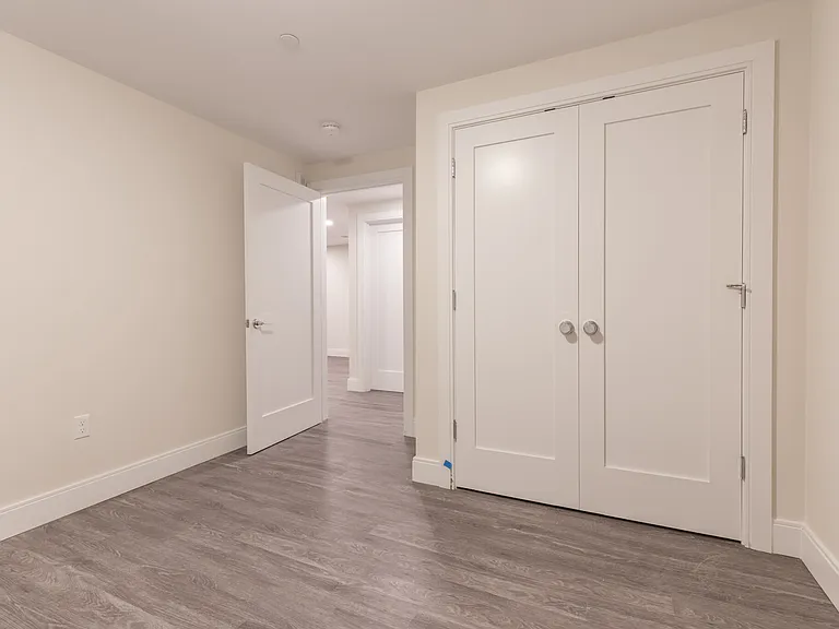 1065 Tremont St #106D — Photo 8